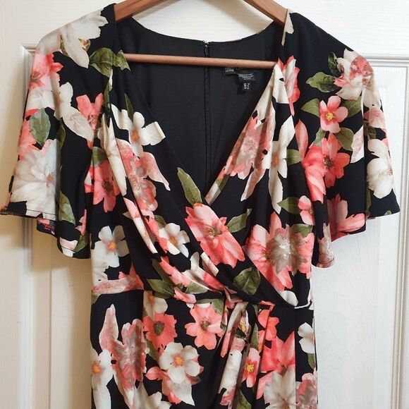 Maggy London Petites Faux Wrap Dress - Picture 3 of 7